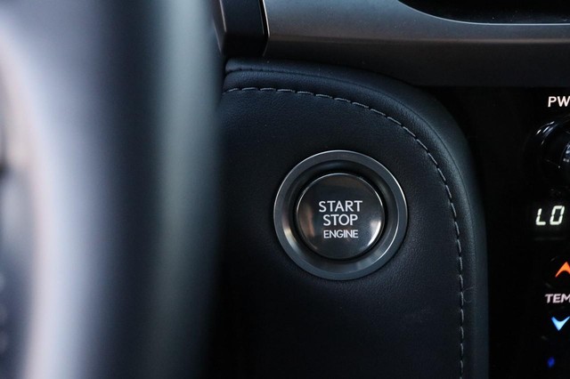 Lexus LX Vehicle Image 23