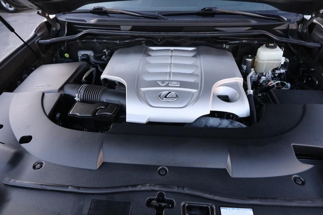 Lexus LX Vehicle Image 35