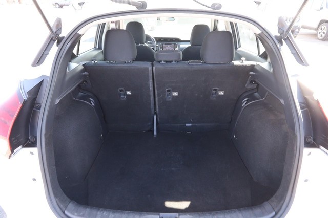 Nissan Kicks Vehicle Image 07