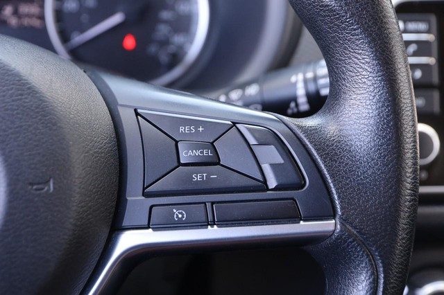 Nissan Kicks Vehicle Image 12