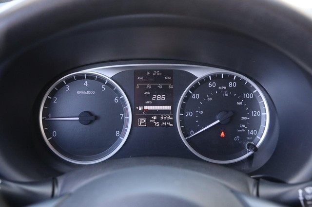 Nissan Kicks Vehicle Image 13