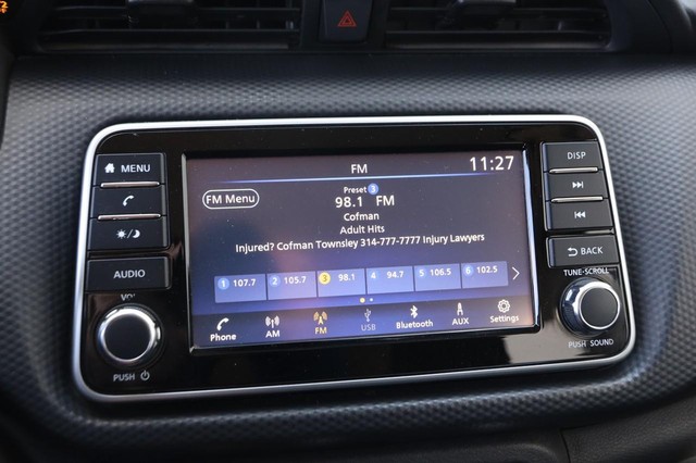 Nissan Kicks Vehicle Image 14