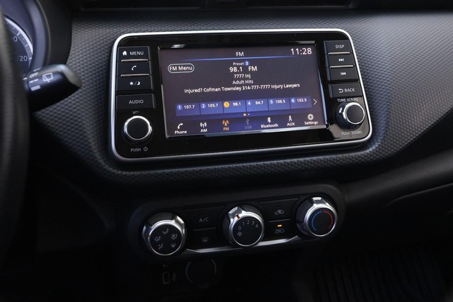 Nissan Kicks Vehicle Image 16