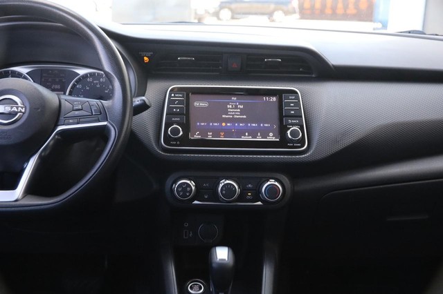 Nissan Kicks Vehicle Image 22