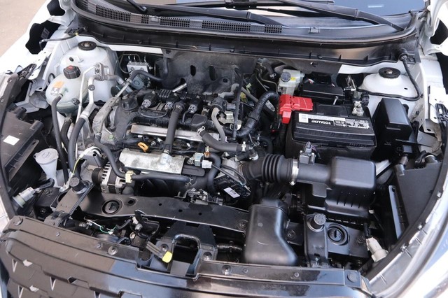 Nissan Kicks Vehicle Image 25