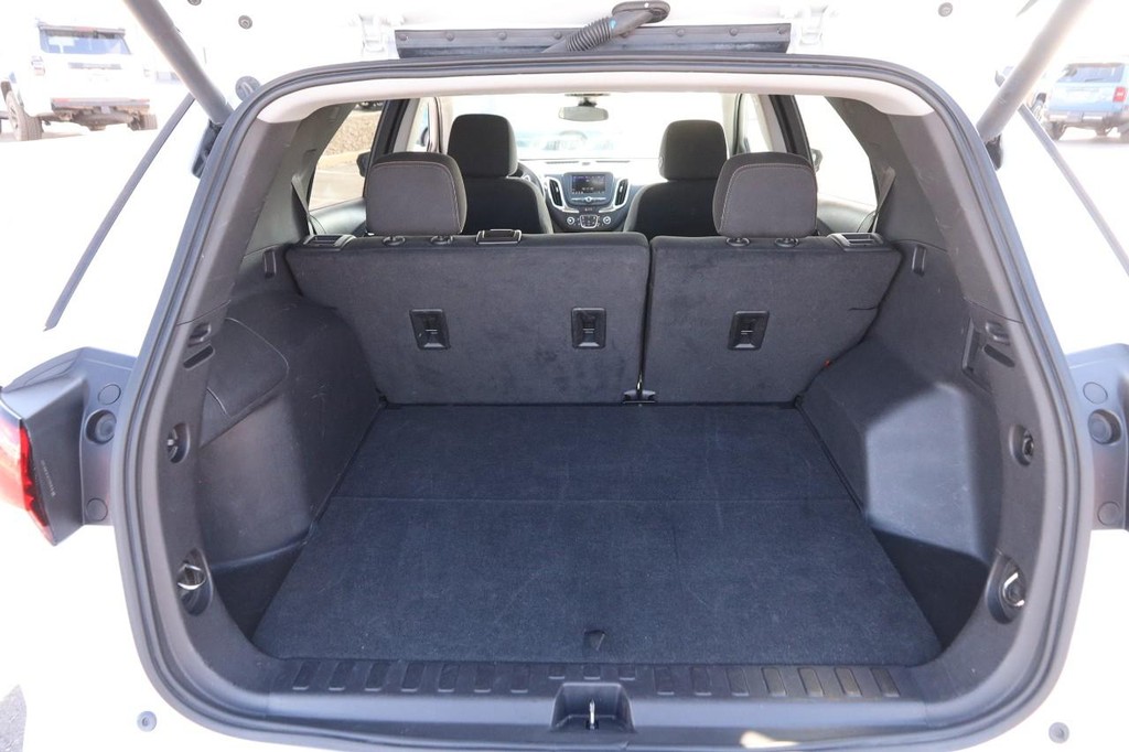 Chevrolet Equinox Vehicle Full-screen Gallery Image 07