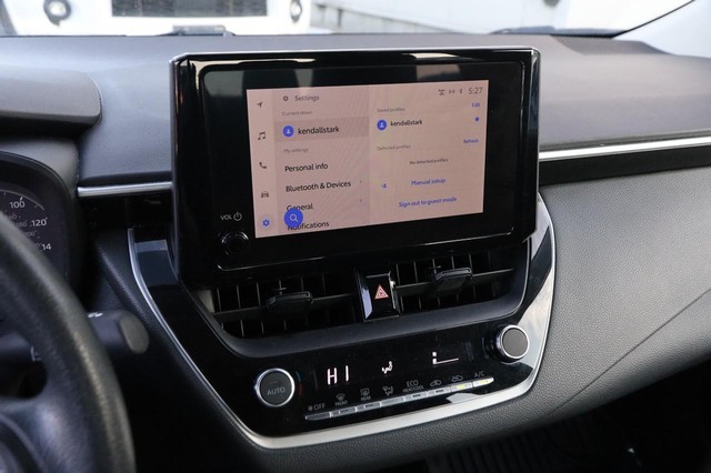 Toyota Corolla Vehicle Image 14