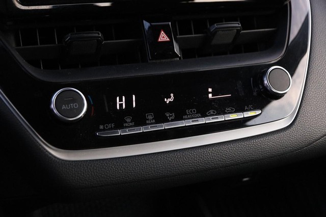 Toyota Corolla Vehicle Image 17