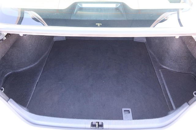 Toyota Camry Vehicle Image 07