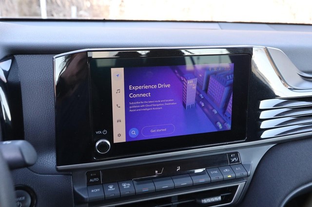 Toyota Camry Vehicle Image 15