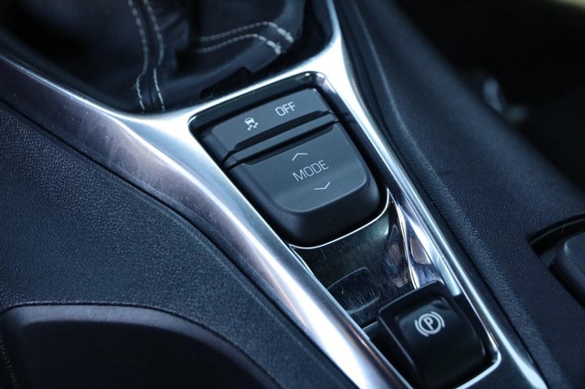Chevrolet Camaro Vehicle Image 18