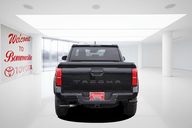 Toyota Tacoma Vehicle Image 06