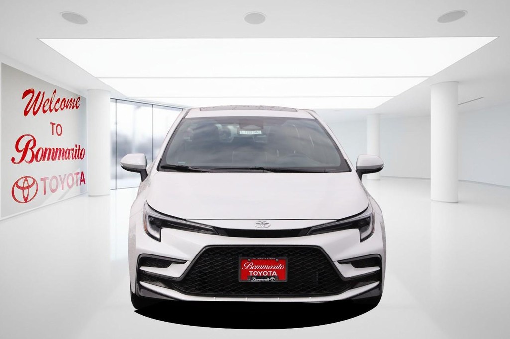 Toyota Corolla Vehicle Full-screen Gallery Image 4