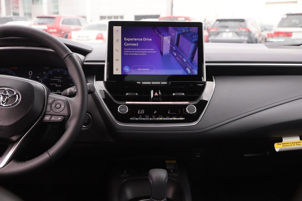 Toyota Corolla Vehicle Full-screen Gallery Image 23