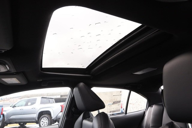 Toyota Corolla Vehicle Image 08