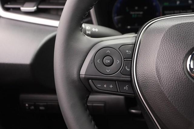 Toyota Corolla Vehicle Image 12