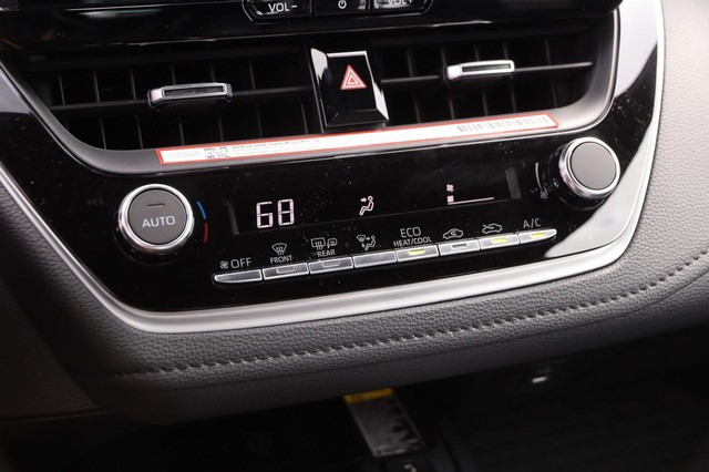 Toyota Corolla Vehicle Image 18