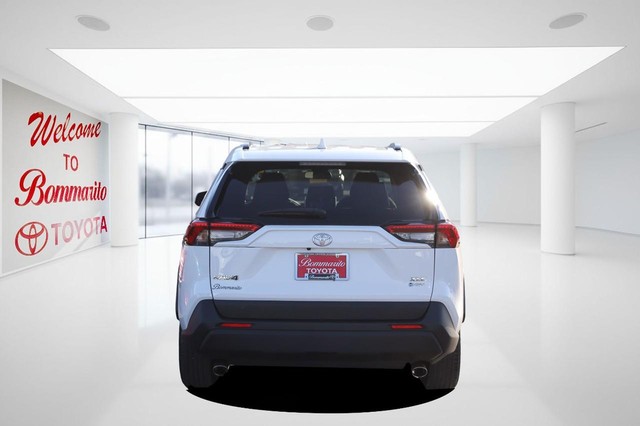 Toyota RAV4 Vehicle Image 06