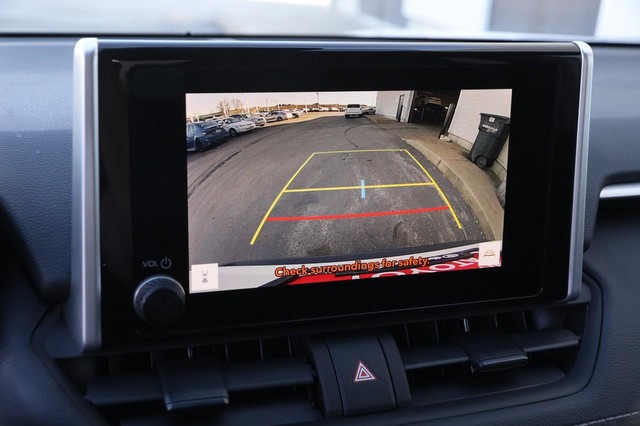 Toyota RAV4 Vehicle Image 15