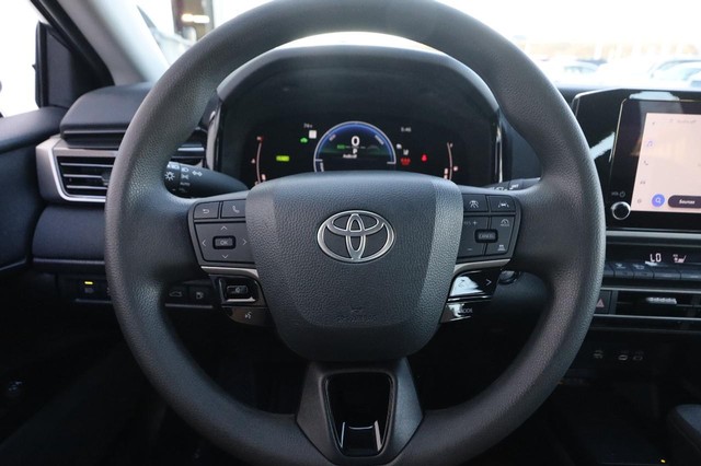 Toyota Camry Vehicle Image 10