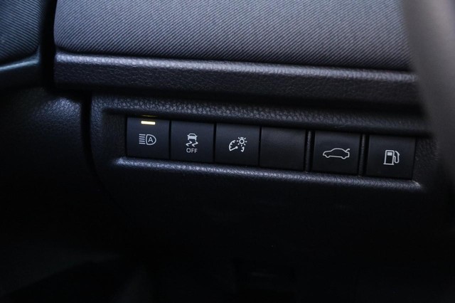 Toyota Camry Vehicle Image 19