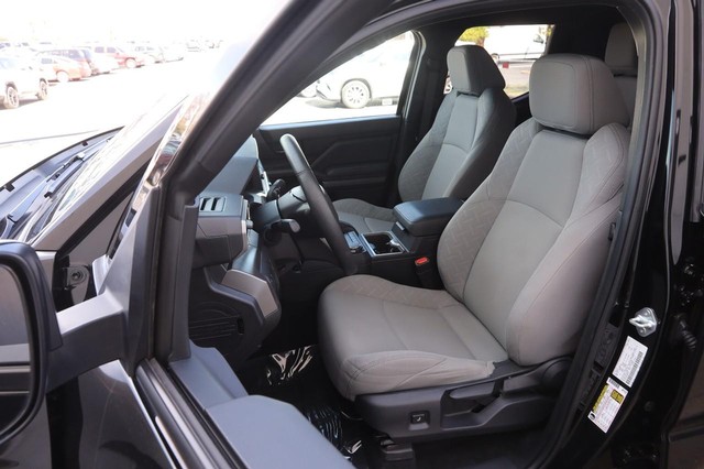 Toyota Tacoma 4WD Vehicle Image 08