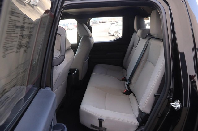 Toyota Tacoma 4WD Vehicle Image 09