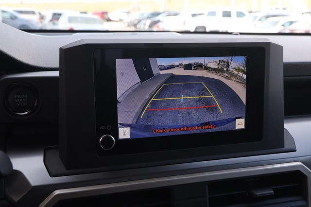 Toyota Tacoma 4WD Vehicle Image 16