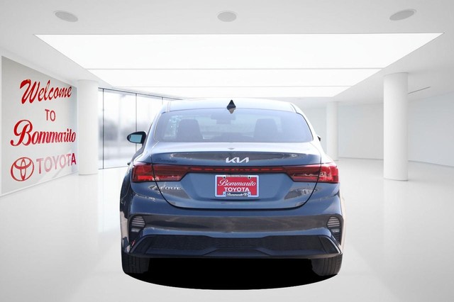 Kia Forte Vehicle Image 06