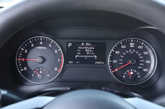 Kia Forte Vehicle Image 13