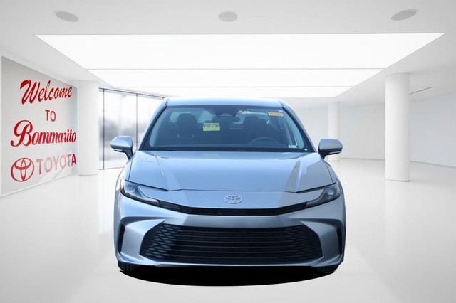 Toyota Camry Vehicle Image 04