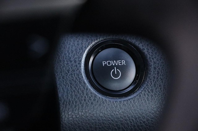 Toyota Camry Vehicle Image 14