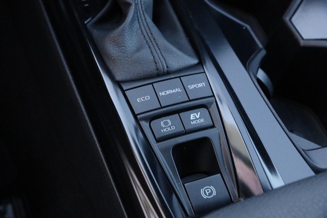 Toyota Camry Vehicle Image 18