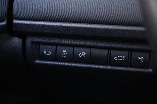 Toyota Camry Vehicle Image 19