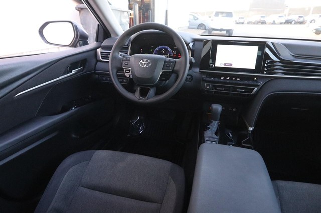 Toyota Camry Vehicle Image 21