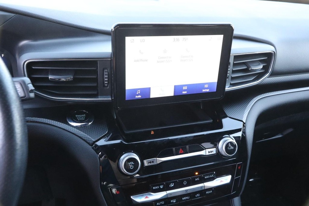 Ford Explorer Vehicle Full-screen Gallery Image 17