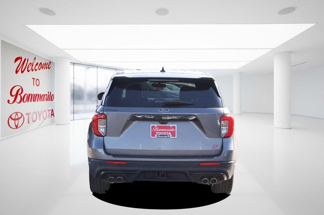 Ford Explorer Vehicle Image 06