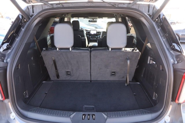 Ford Explorer Vehicle Image 07