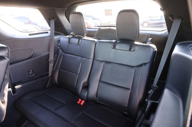 Ford Explorer Vehicle Image 11