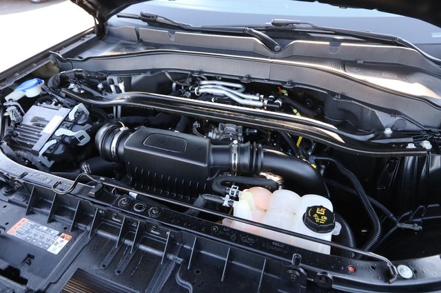 Ford Explorer Vehicle Image 29