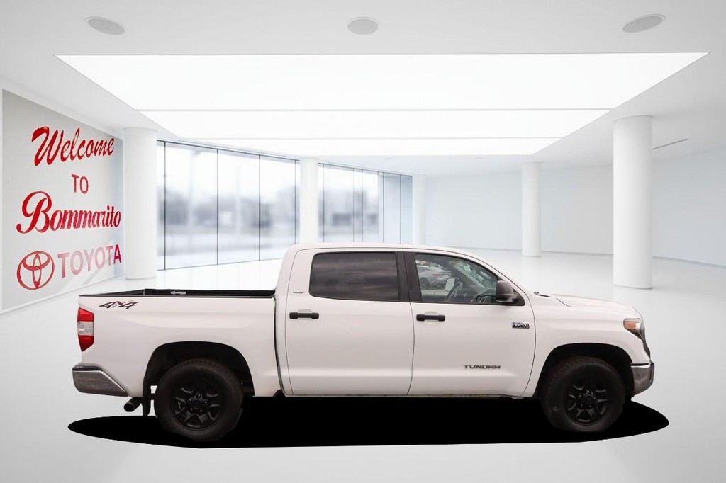 Toyota Tundra 4WD Vehicle Full-screen Gallery Image 5