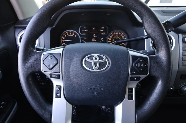 Toyota Tundra 4WD Vehicle Image 10
