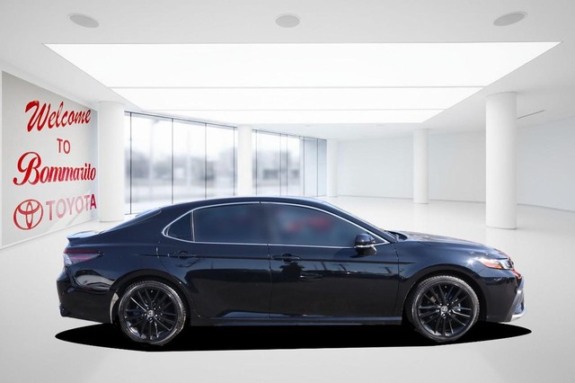 Toyota Camry Vehicle Image 05