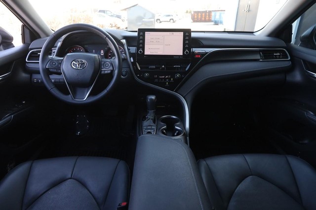 Toyota Camry Vehicle Image 22