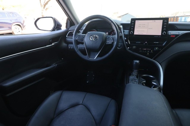 Toyota Camry Vehicle Image 23