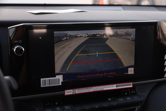 Toyota Camry Vehicle Image 17