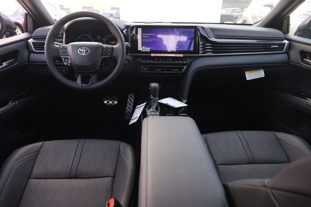 Toyota Camry Vehicle Image 22