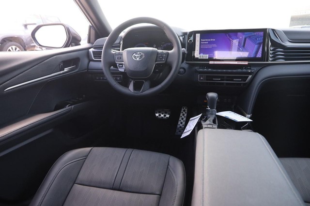 Toyota Camry Vehicle Image 23