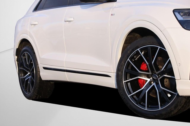Audi Q8 Vehicle Image 03