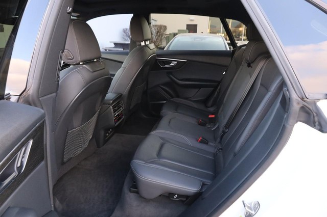 Audi Q8 Vehicle Image 10